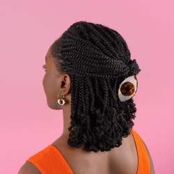 PINCE A CHEVEUX OEIL MARRON