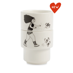 COQUETIERS FEEDING THE CHICKS