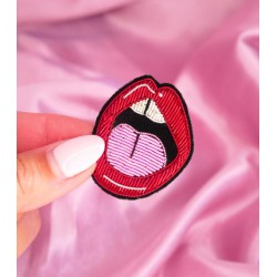 BROCHE LIPS