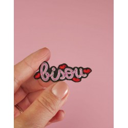 BROCHE "BISOU"