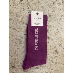 CHAUSSETTES CA PUE LE CUL...