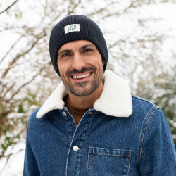 BONNET HIGH FIVE -NOIR- ADULTE