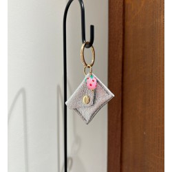 PORTE-CLES ENVELOPPE GRIGRI...